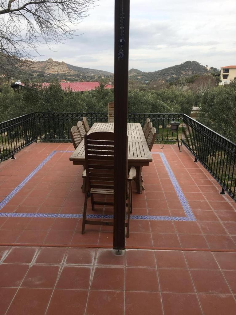 Otel Od Urla Exterior foto