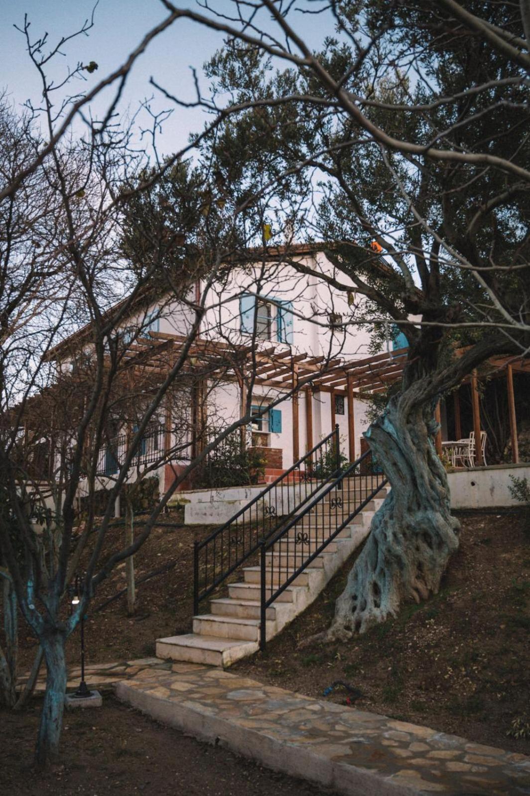 Otel Od Urla Exterior foto
